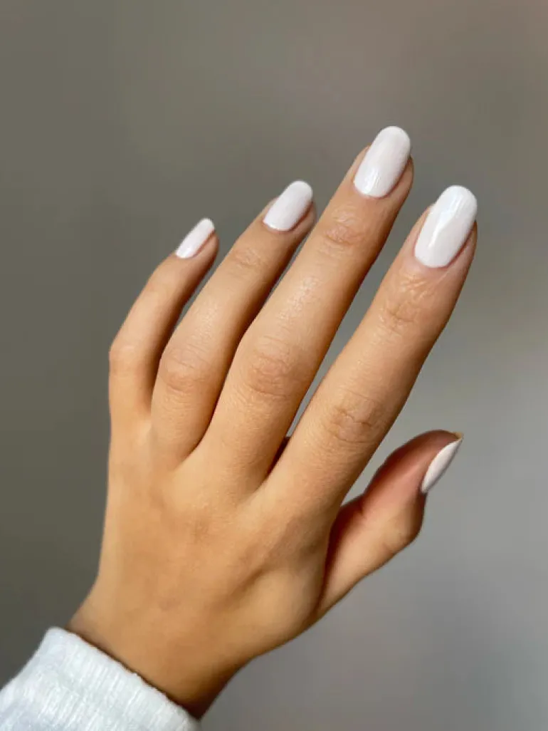 Almond Nail Varnish