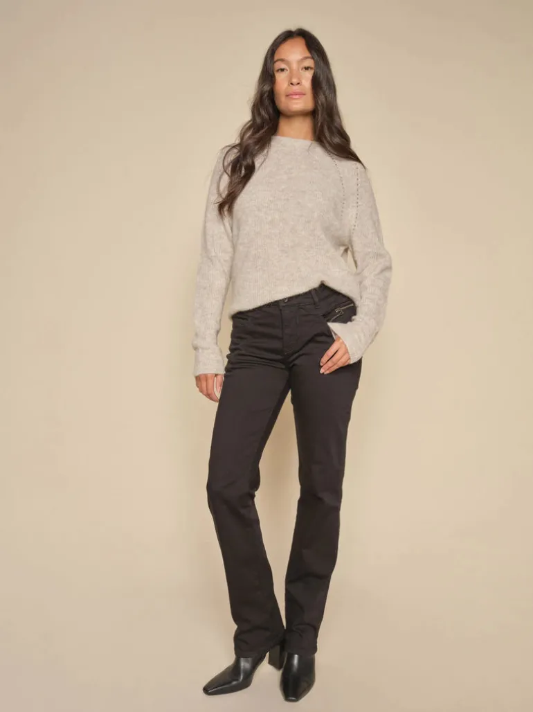Carla Naomi Group Deluxe - Black