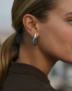 Crest Studs Steel