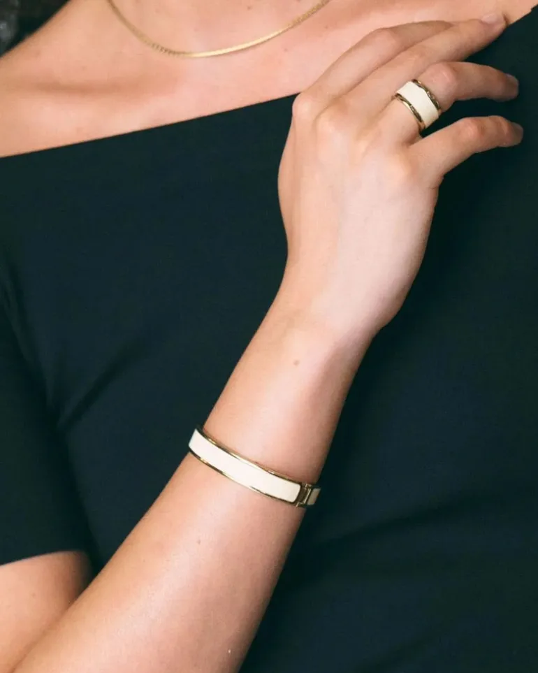 Frame Enamel Bangle Off white Gold