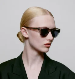 Lane Sunglasses - Grey Transparent