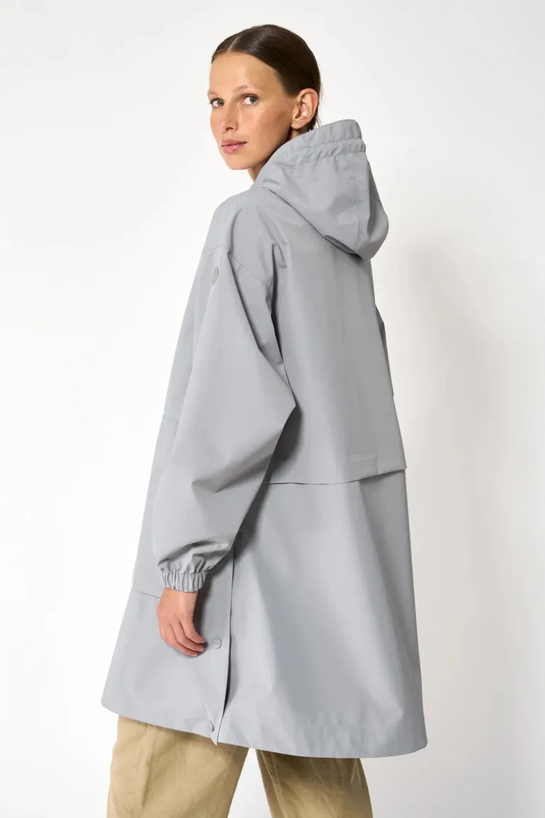 Nebbia Coat - Monument