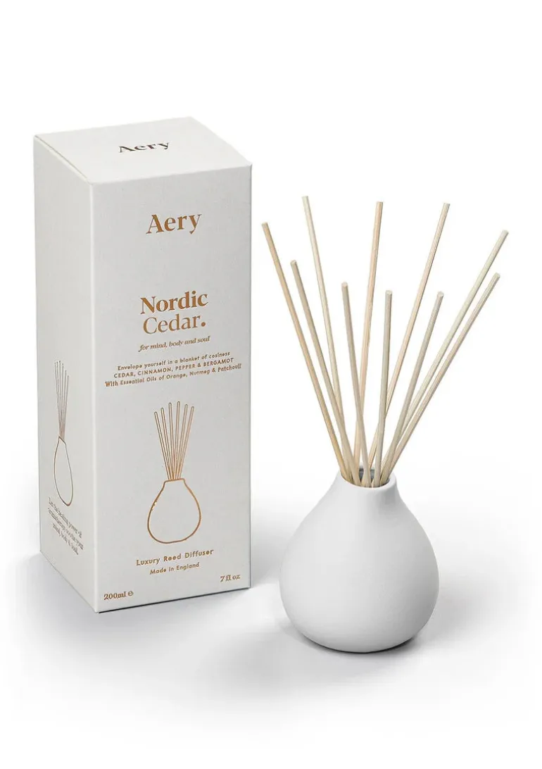 Nordic Reed Diffuser - Cedar, Cinnamon, Pepper & Bergamot