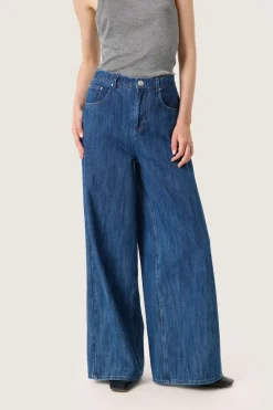 Zianna Jeans - Medium Blue Denim